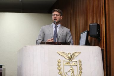 Mesmo após denúncias de cobrança indevida, pedágio fica mais caro no Paraná e deputado recorre à Justiça
