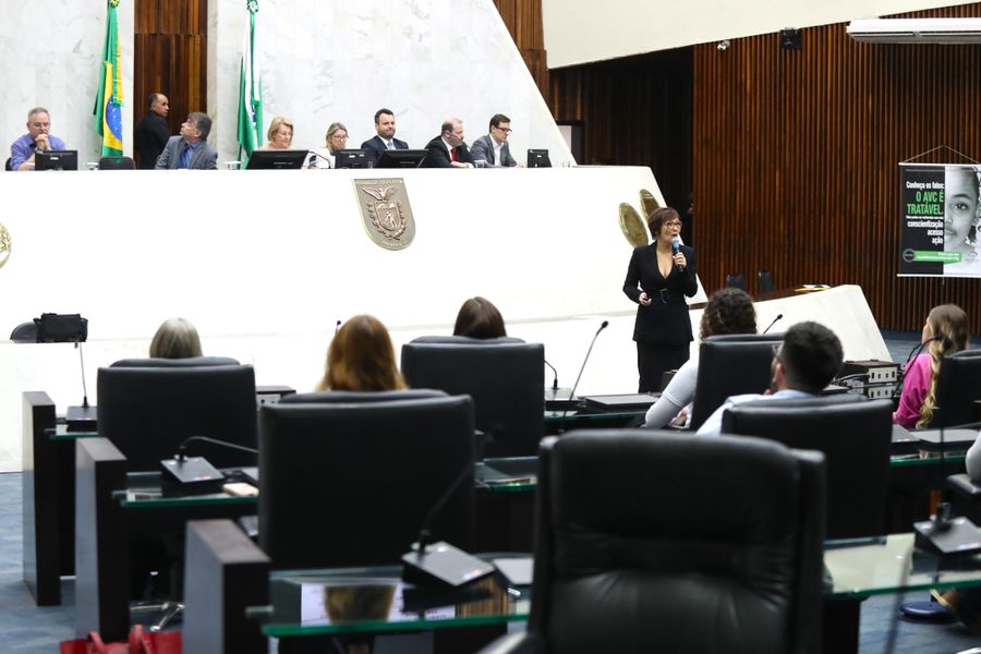 mesa redonda AVC
