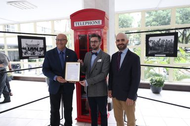Exposição fotográfica marca as comemorações do Centenário da Imigração Britânica ao Paraná