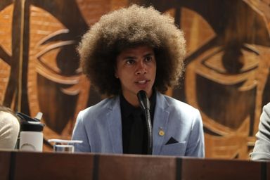 Deputado Renato Freitas (PT) cobra que empresa dona de aterro sanitário na CIC volte a negociar com comunidade