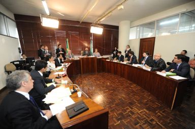 CCJ aprova projeto do Poder Executivo que trata da eleição de diretores das escolas estaduais