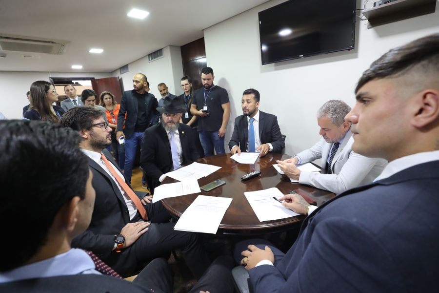 com seg pub reunião