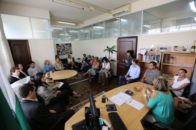 Equipe técnica da CCJ se reúne com assessores parlamentares