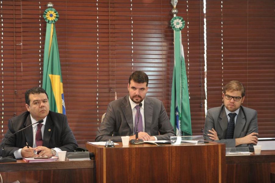 Comissão Especial do Regimento Interno faz reunião nesta quarta-feira (02).