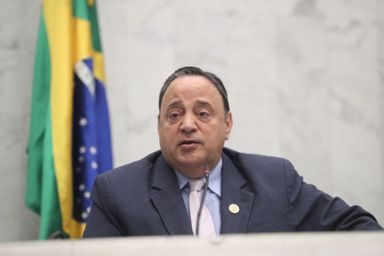 Deputado Hussein Bakri (PSD) comemora aprovação de projeto para construção de 86 creches no Paraná