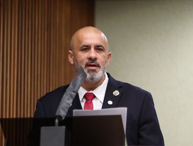 Deputado Soldado Fruet pede investigação sobre denúncia de uniformes cívico-militares