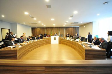 CCJ aprova emendas a projetos do Governo que criam fundos para pequenas e microempresas