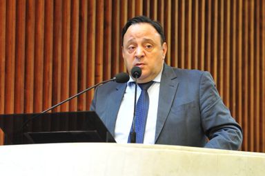 Audiência da Comissão de Educação quer ampliar debate sobre prevenção ao aliciamento de jovens na internet