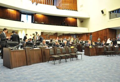 Assembleia aprova PEC que vincula a Rádio e Televisão Educativa à Secretaria da Comunicação