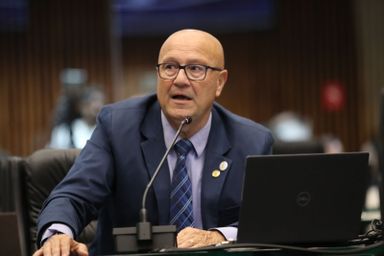 Economia solidária ajuda no combate da desigualdade e pobreza no País, diz deputado Luiz Claudio Romanelli (PSD)