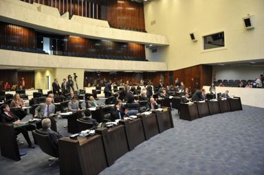 Segue para sanção projeto que autoriza aumento do capital da Sanepar