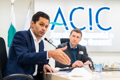 Deputado Marcio Pacheco detalha projetos apresentados na Assembleia Legislativa aos empresários da ACIC