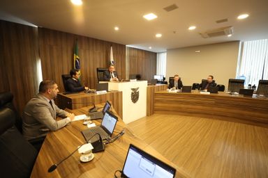 Proposta que reajusta salários dos professores da rede pública estadual de ensino avança nas comissões de Finanças e Tributação, e de Educação