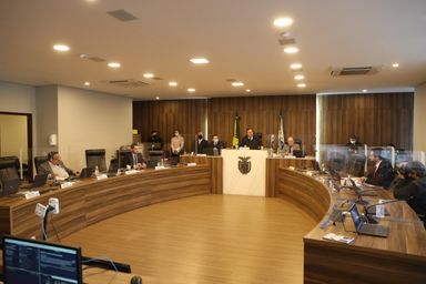 CCJ aprova projeto que trata da 'xepa' da vacina contra a Covid-19