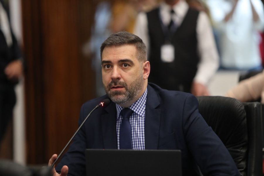 denian contorno castro