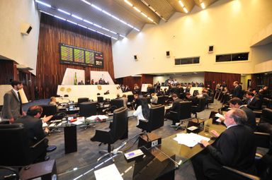 Suspensão da exploração do gás de xisto por "fracking" é aprovada em segundo e terceiro turnos