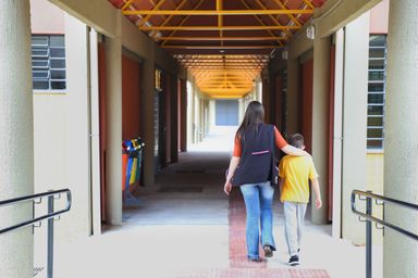 Propostas em tramitação na Assembleia visam melhorar o ambiente escolar para estudantes com autismo