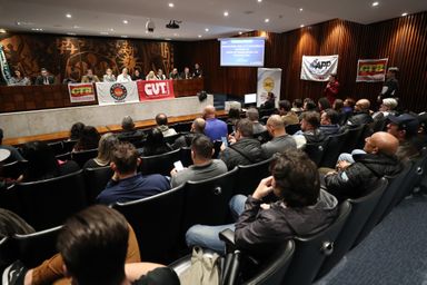 Maior transparência na aplicação de recursos para a saúde do trabalhador no Paraná é debatida em audiência pública
