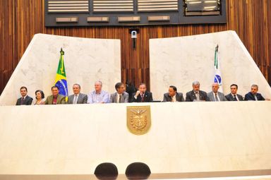 Comunidade árabe é homenageada durante sessão solene na Assembleia Legislativa do Paraná
