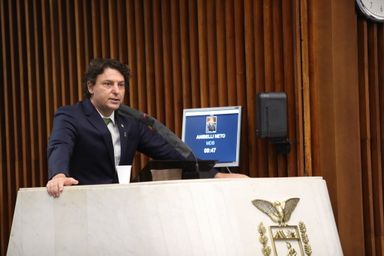 Projeto visa garantir atendimento especial a idosos com mais de 80 anos