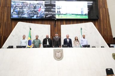Sessão solene “Unidos pela Comunidade” presta homenagens para as entidades de assistência social no Paraná