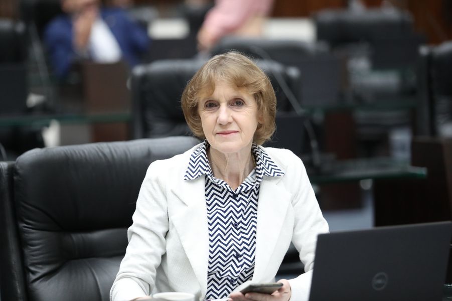luciana ministra