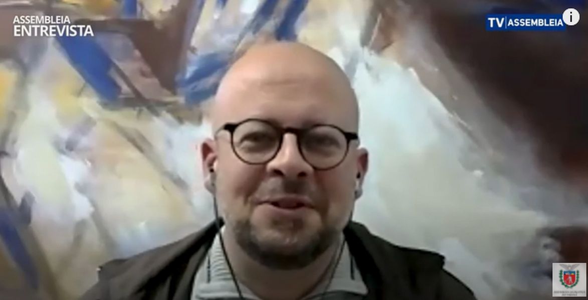 empréstimos assembleia entrevista
