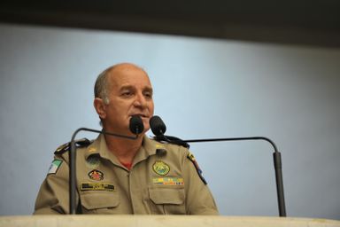 Comandante do Corpo de Bombeiros fala aos deputados sobre o trabalho de prevenção de incêndios