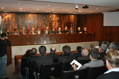 Provedores regionais de internet e órgãos públicos debatem demandas do setor em audiência pública