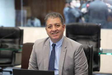 Deputado solicita providências urgentes da Sanepar para resolver falta de água em Cambé