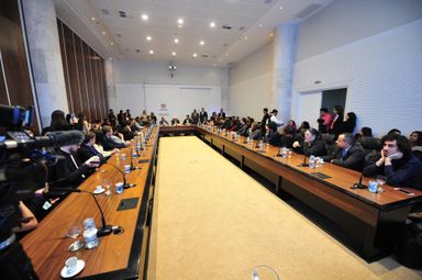 Visita ao Palácio Iguaçu encerra o Parlamento Universitário 2019