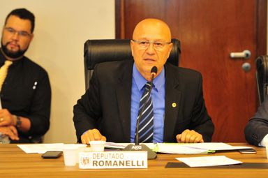 PEC que autoriza a cessão de servidores públicos às APAEs é aprovada na CCJ