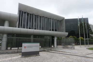 Assembleia debate em plenário projeto que institui Programa Energia Solidária