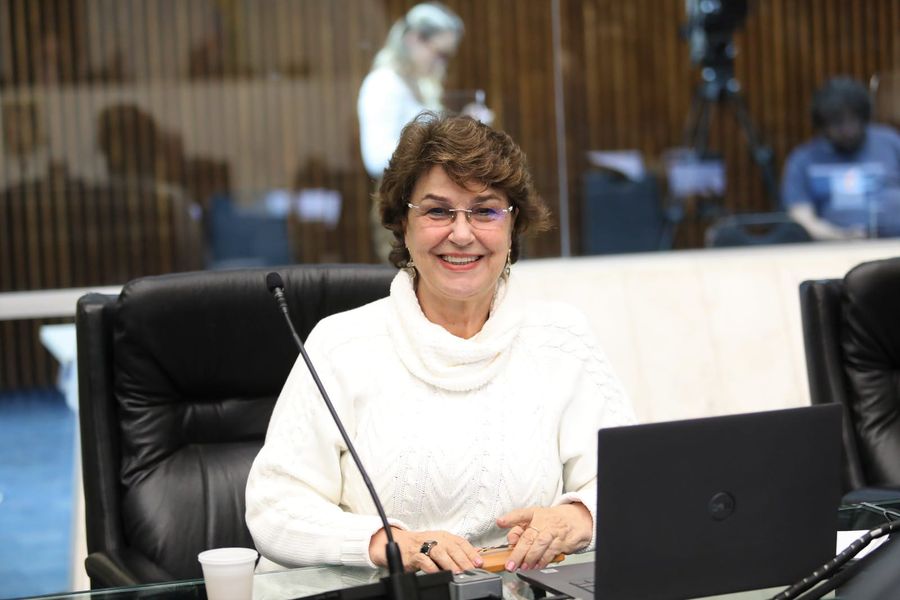 Cristina Viola Caipira