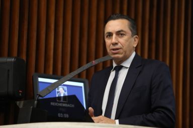 Castro se destaca, mais uma vez, na produção de leite do país