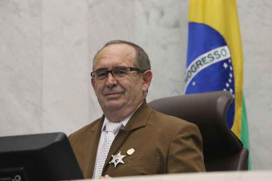 recalcatti café com política