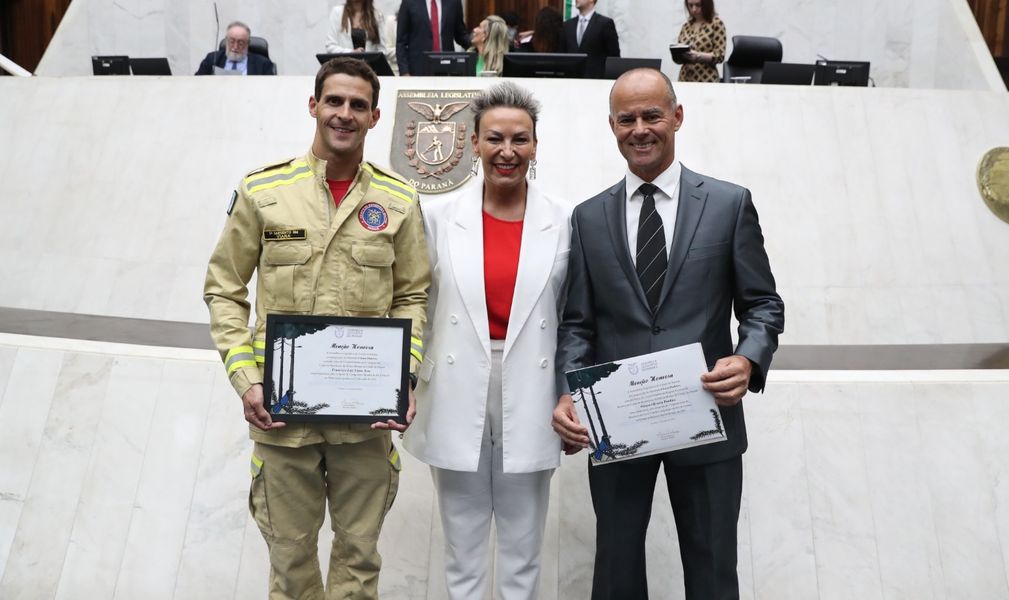 cloara homenagens