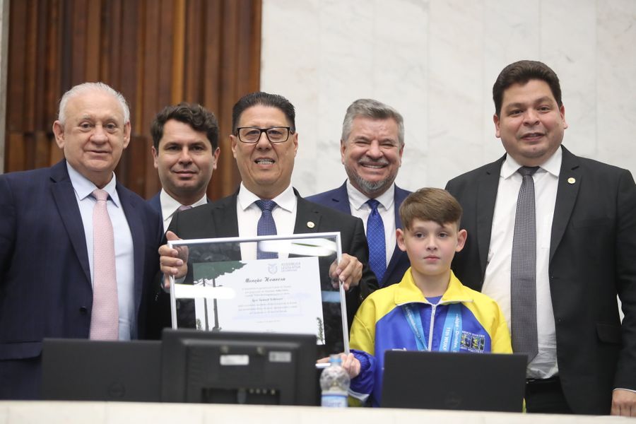 adão karateca