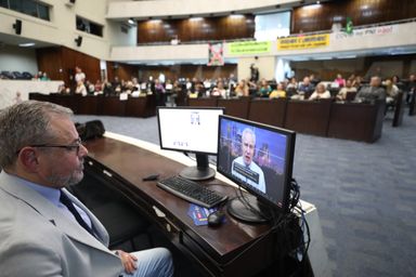 Obrigatoriedade de vacina contra Covid em crianças de 6 meses a 5 anos de idade é debatida na Assembleia