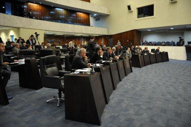 Aprovada na Assembleia, LDO segue para sanção do governador Beto Richa