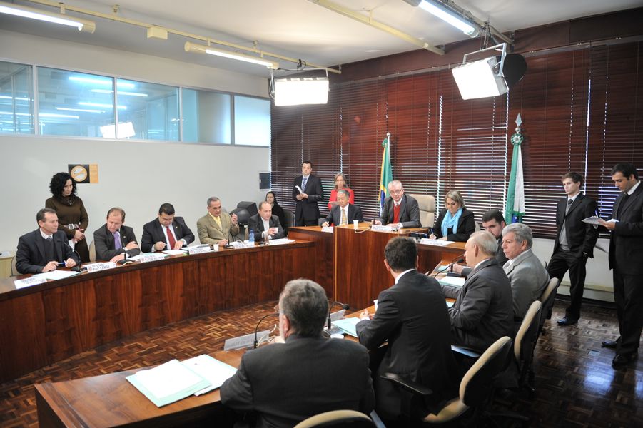 Visão geral da CCJ nesta terça-feira (28).