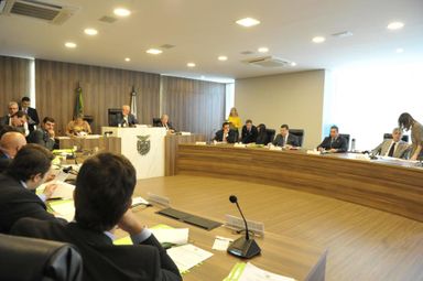 CCJ aprova projeto que amplia possibilidades de consignação em folha de pagamento dos servidores