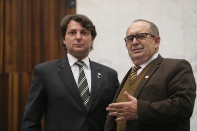 Assembleia aprova projeto que determina a emissão de atestado médico digital