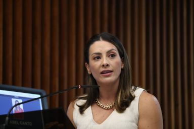 Promulgada lei que garante igualdade nas premiações esportivas no Paraná