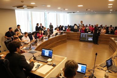 CCJ analisa projeto que altera Reforma Administrativa do Estado