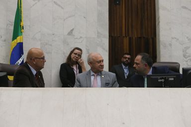 Assembleia aprova projeto que cria programa de intercâmbio para estudantes da rede estadual