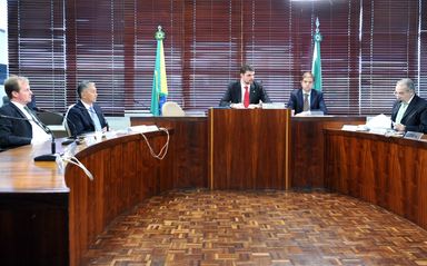 Comissão de Agricultura aprova proibição de cigarros com aditivos que dão sabores
