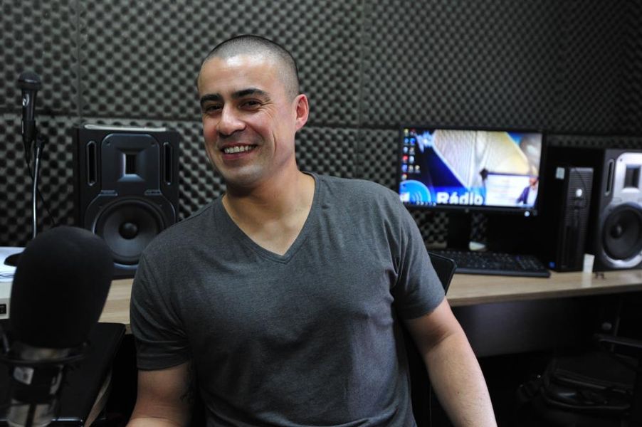 Rádio - Murilo Bastos