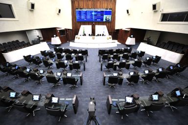 Janela partidária fecha com série de trocas de legendas na Assembleia Legislativa do Paraná