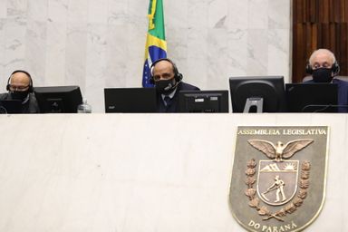 Crescimento econômico do Paraná foi interrompido pela pandemia, diz secretário da Fazenda